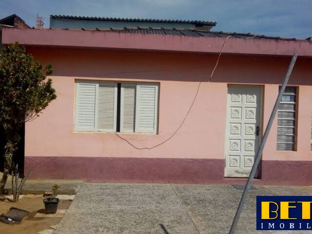 Casa para Venda em Jacareí - 2