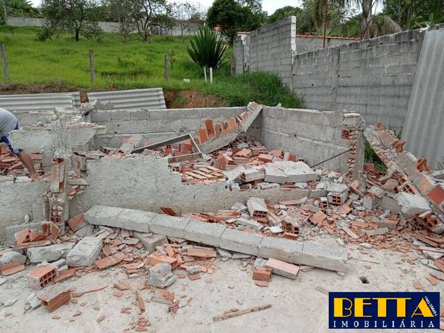 Terreno para Venda em Jacareí - 2