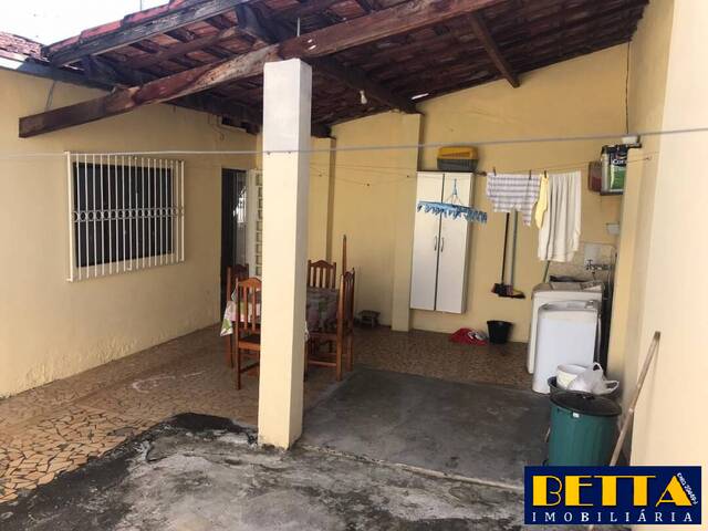 Casa para Venda em Jacareí - 3