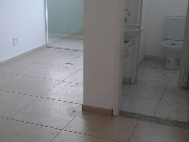 Sala para Venda em Jacareí - 4