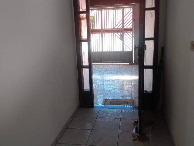 #4832 - Casa para Locação em Jacareí - SP - 2