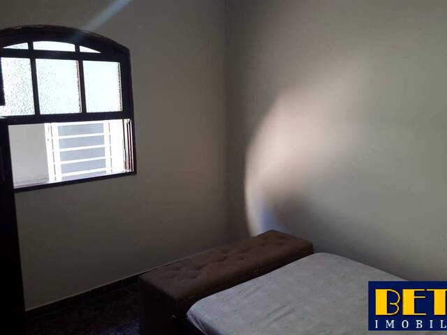 Casa para Venda em Jacareí - 3