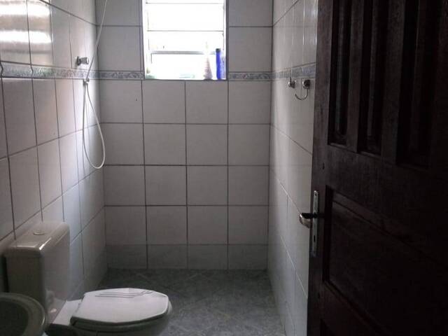 Sobrado para Venda em Jacareí - 4