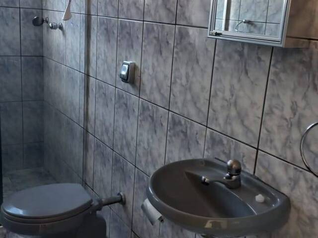 Sobrado para Venda em Jacareí - 3