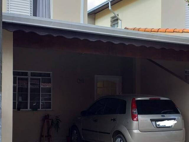 Sobrado para Venda em Jacareí - 2