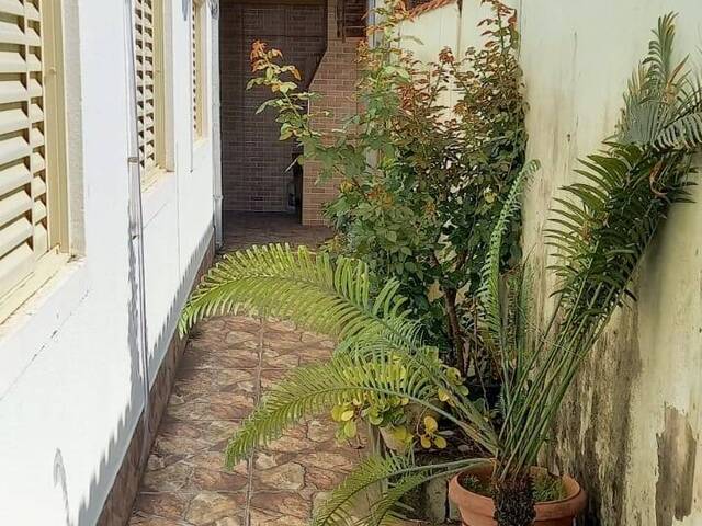 Casa para Venda em São José dos Campos - 5