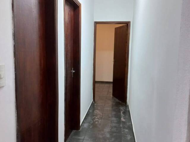 Casa para Venda em Jacareí - 3
