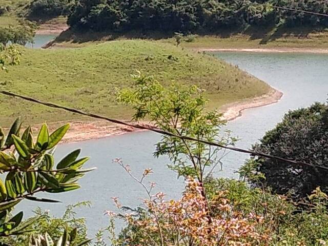 #5667 - Terreno para Venda em Santa Branca - SP