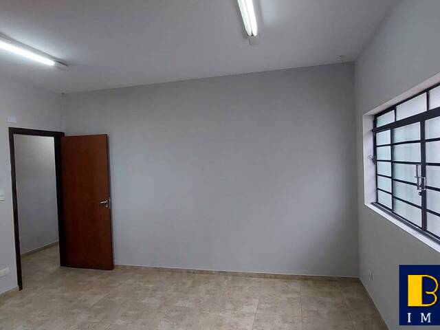 Prédio comercial para Locação em Jacareí - 4