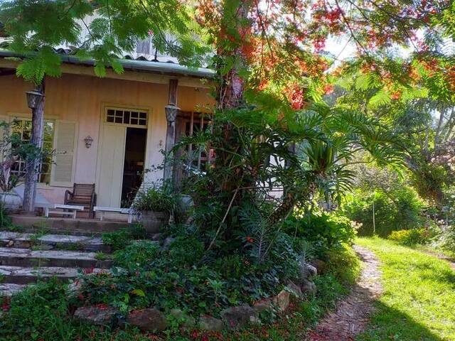 #5829 - Casa para Venda em Santa Branca - SP