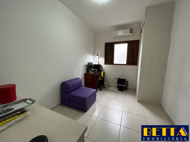 #5853 - Casa para Venda em Jacareí - SP