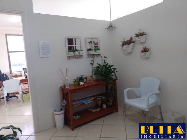 Sala para Venda em Jacareí - 4