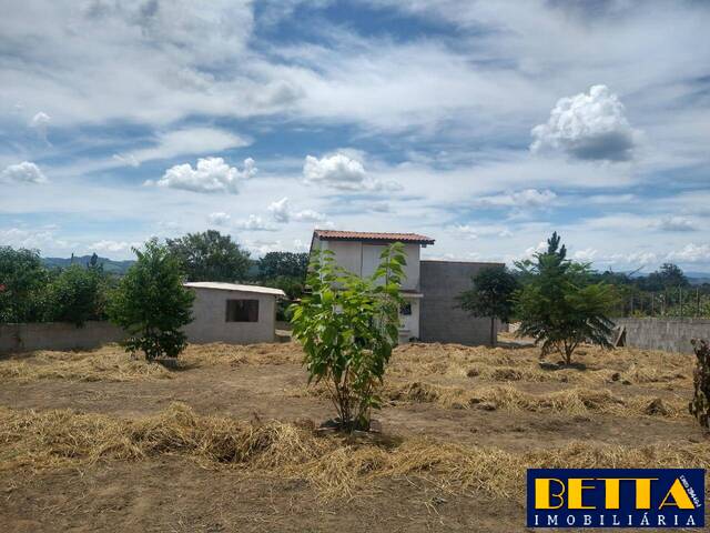 #5889 - Casa para Venda em Jacareí - SP