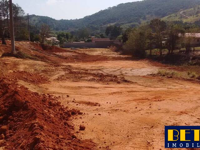 #5913 - Terreno para Venda em Santa Branca - SP