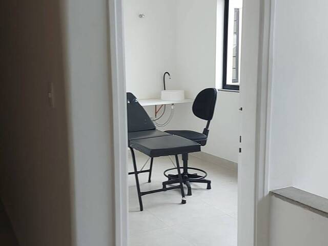 Sala para Locação em Jacareí - 4