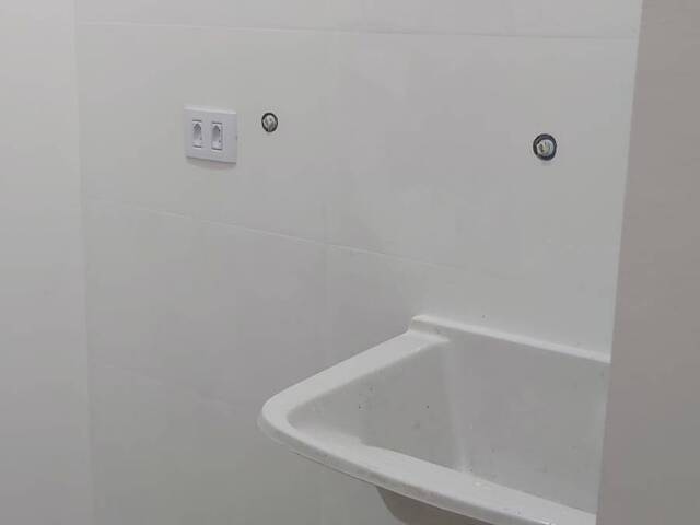 Casa em condomínio para Venda em Jacareí - 2