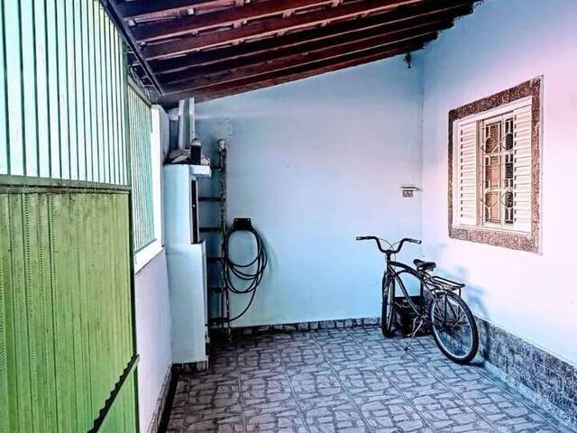 #6086 - Casa para Venda em Jacareí - SP