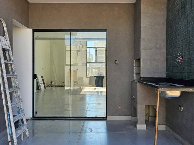 Casa em condomínio para Venda em Jacareí - 2