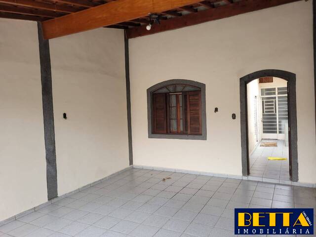 Casa para Venda em Jacareí - 3