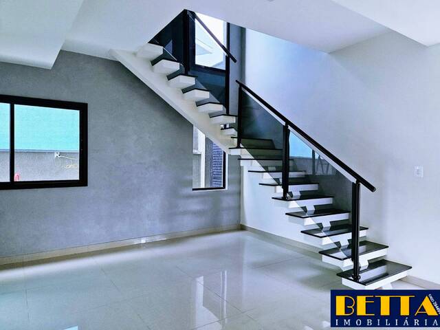 #6302 - Casa em condomínio para Locação em Jacareí - SP