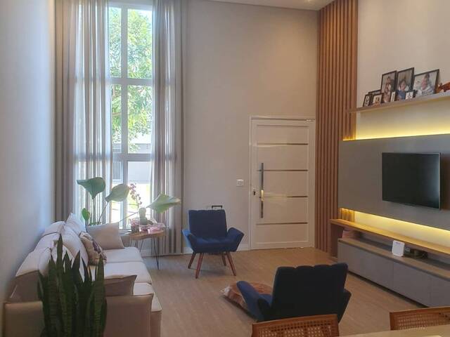 Casa em condomínio para Venda em Jacareí - 2