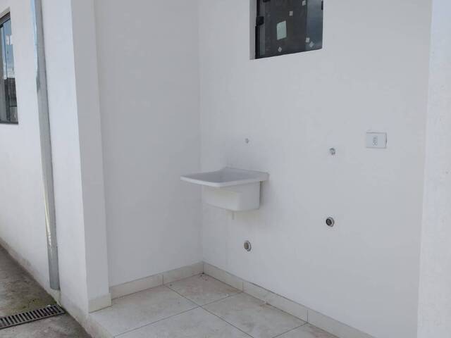 #6488 - Casa para Locação em Jacareí - SP - 2