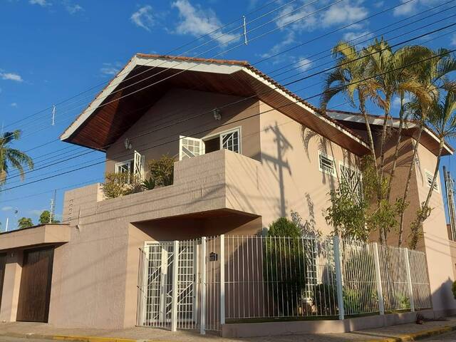 #6572 - Casa para Venda em Jacareí - SP