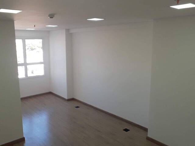 Sala para Venda em Jacareí - 4