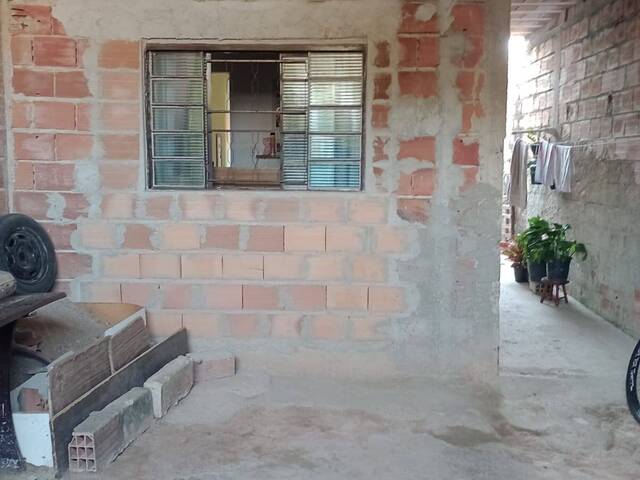 #6607 - Casa para Venda em Jacareí - SP - 2