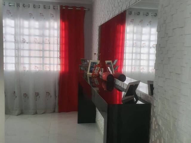 Casa para Venda em Jacareí - 4