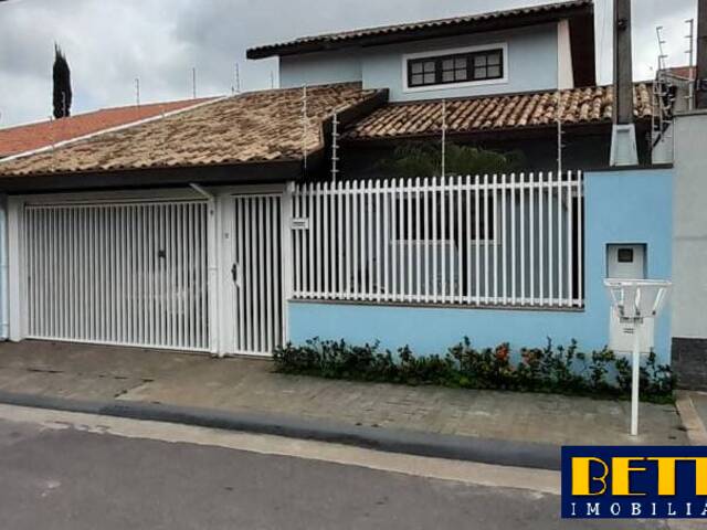 #6687 - Casa para Venda em Jacareí - SP - 2