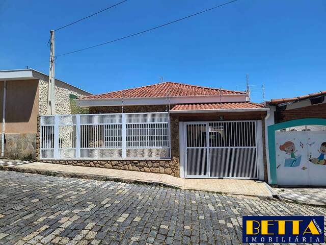 #6751 - Casa para Venda em Jacareí - SP - 2
