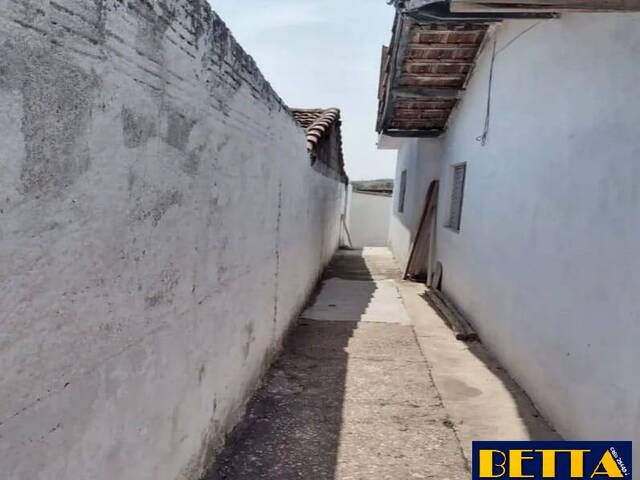 #6785 - Casa para Venda em Jacareí - SP - 2