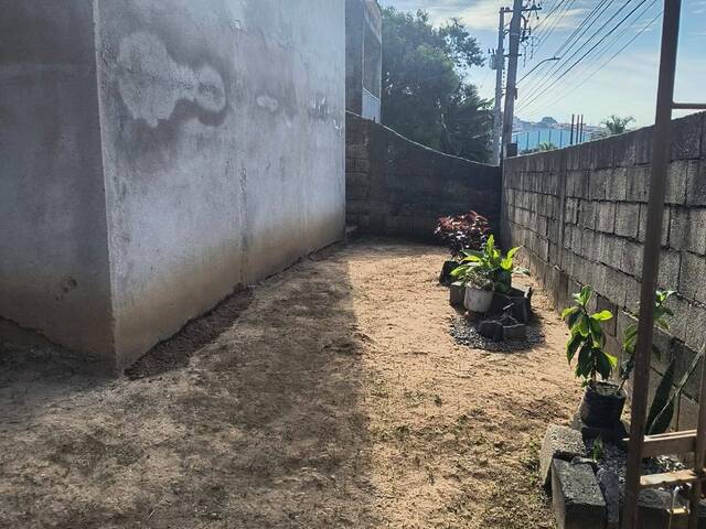 #6812 - Casa para Venda em Jacareí - SP - 2
