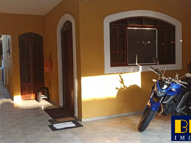 #6825 - Casa para Venda em Jacareí - SP - 2