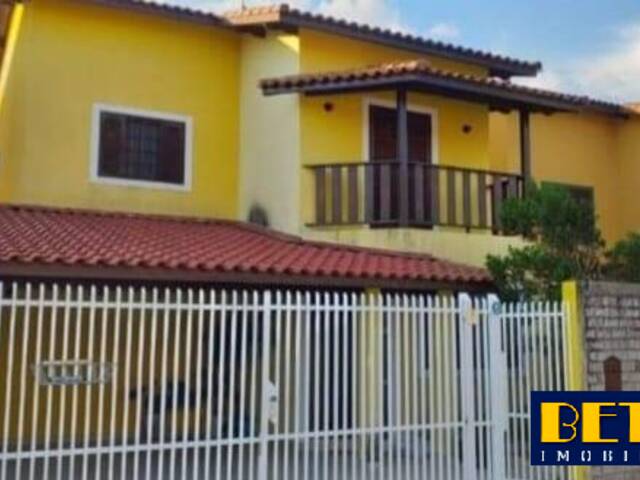 #6827 - Casa para Venda em Jacareí - SP - 3
