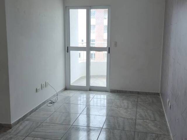 #6828 - Apartamento para Locação em Jacareí - SP