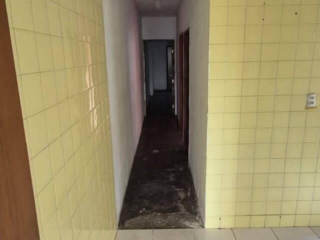 #6863 - Casa para Venda em Jacareí - SP - 3