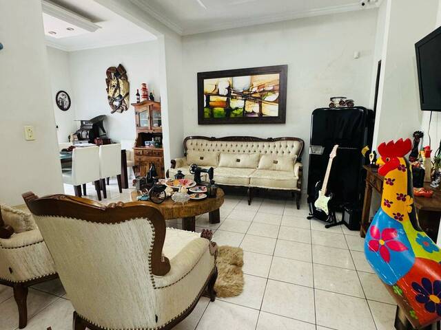 #6869 - Casa para Venda em Jacareí - SP - 1