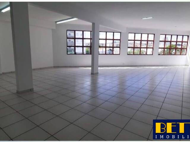 #6888 - Salão Comercial para Locação em Jacareí - SP - 3