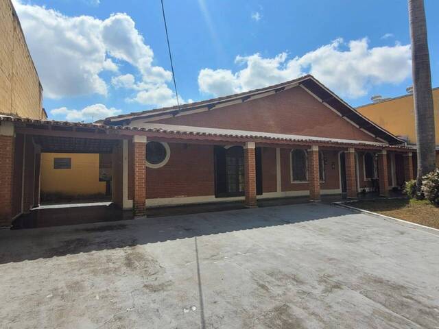 #6932 - Casa para Venda em Jacareí - SP - 2