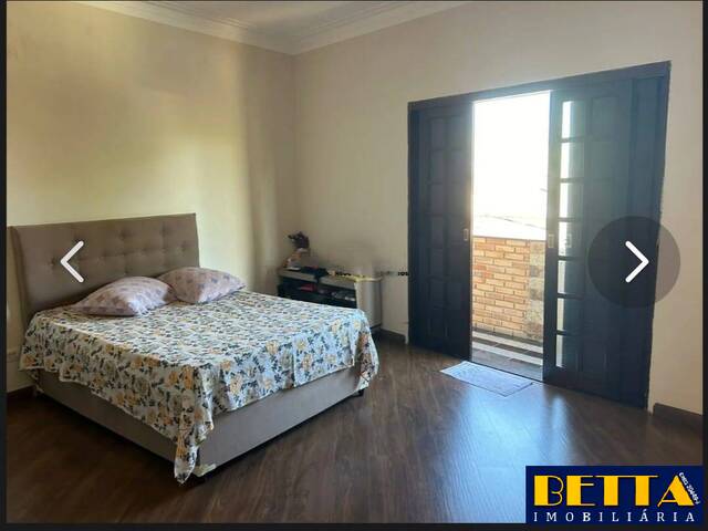 Ponto Comercial para Venda em Jacareí - 4