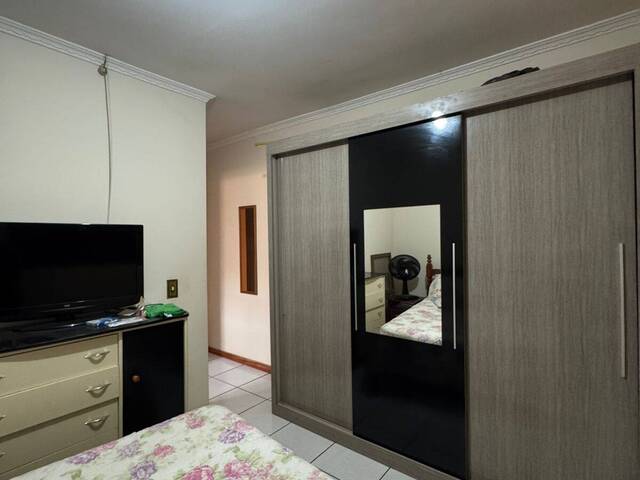 Casa em condomínio para Venda em Jacareí - 4
