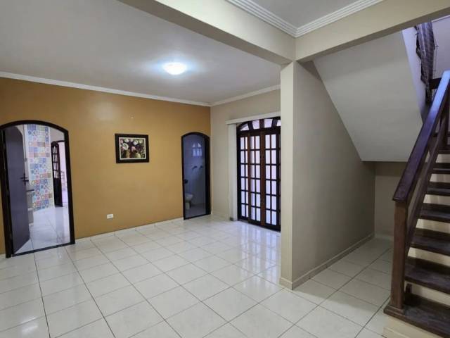 #7006 - Casa para Venda em Jacareí - SP - 1