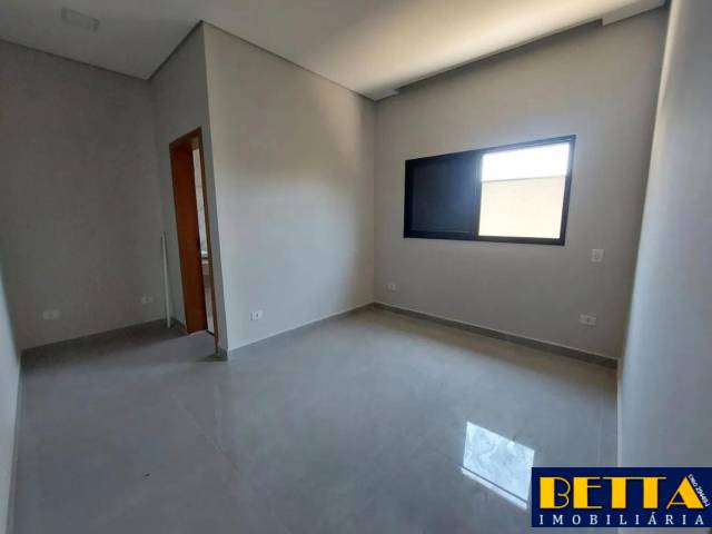 #7024 - Casa para Venda em Jacareí - SP - 3