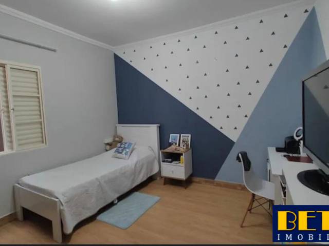 #7037 - Casa para Venda em Jacareí - SP - 3