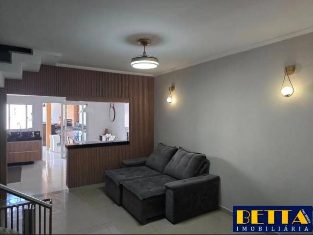 #7045 - Casa para Venda em Jacareí - SP - 1