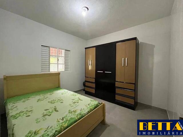 #7084 - Casa para Venda em Jacareí - SP - 2