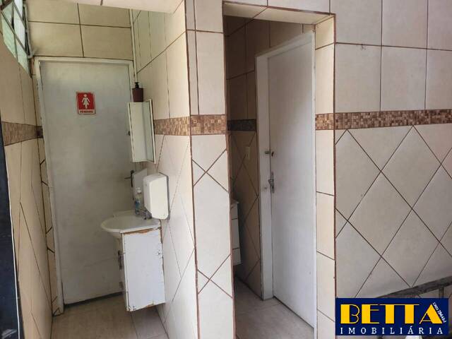 Prédio comercial para Locação em Jacareí - 4