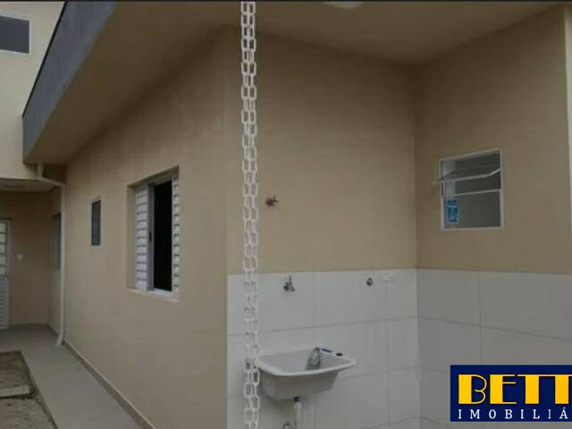 #7159 - Casa para Venda em Jacareí - SP - 2